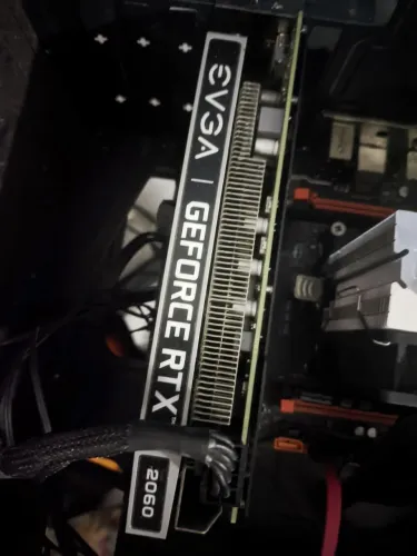 Placa de vídeo Evga Rtx 2060