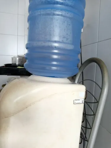 Vendo Gela Água