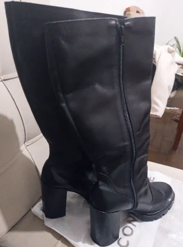 Bota Feminina Cano Longo Couro Legítimo Constance