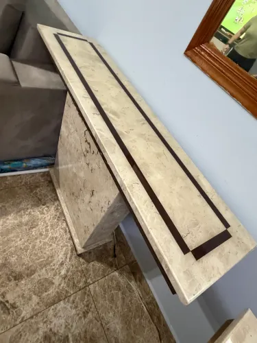 Mesa em Pedra Natural - Usada, em Bom Estado