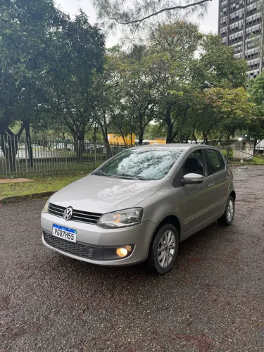Volkswagen Fox 1.0 MI Total Flex 8V 5P 2014