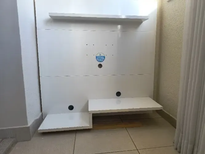 Rack para televisão em excelente estado