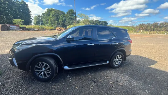 Toyota Hilux SW4 SRX 4X4 2.8 TDI 16V Dies. Aut. 2018