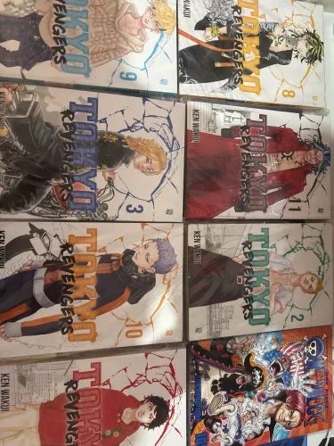 Mangas tokyo revengers kit + manga One piece brinde