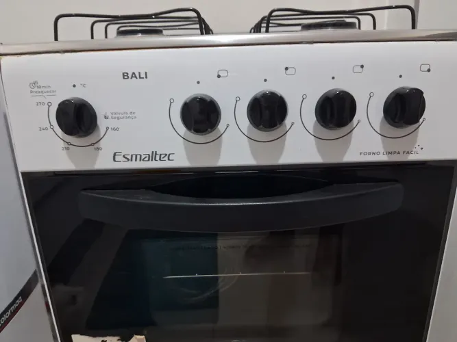 VENDO FOGÃO 4 BOCAS POUCO USADO