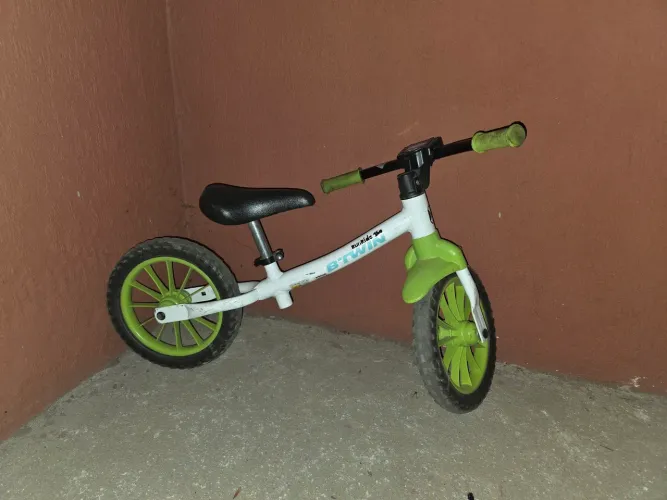 Bicicleta de equilíbrio aro 12 btwin infantil