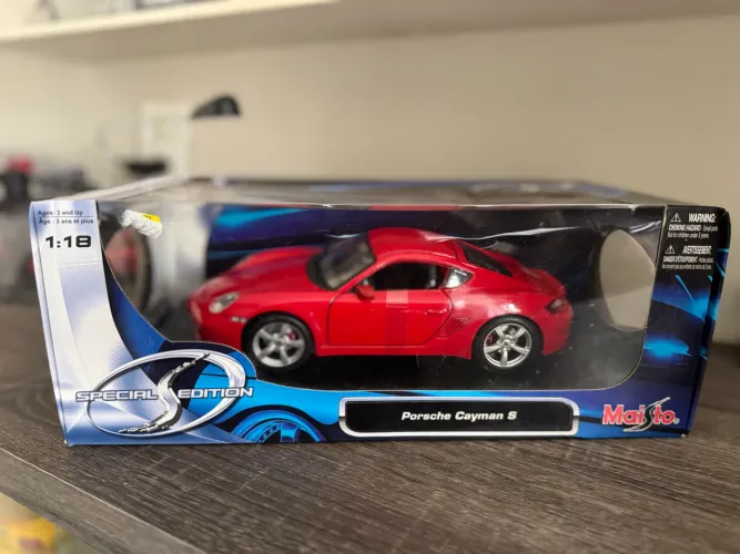 Miniaturas 1:18 porsche ou Lamborguini 