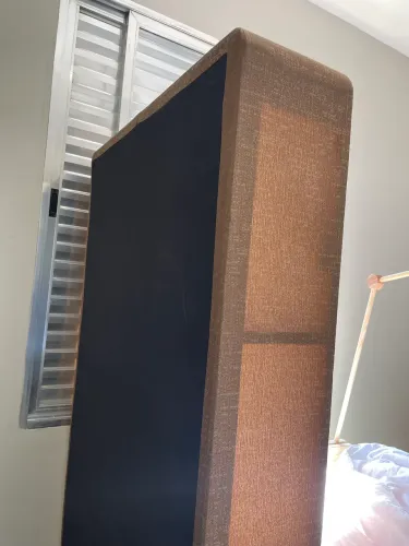 Box de solteiro novinho