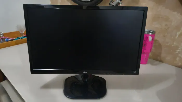 Monitor LG 23" Full HD IPS - Flatron 23MP55HQ - Perfeito Estado