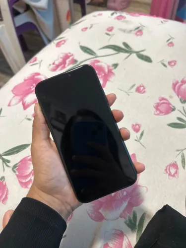 iPhone XR em ótimo estado, pouco tempo de uso!