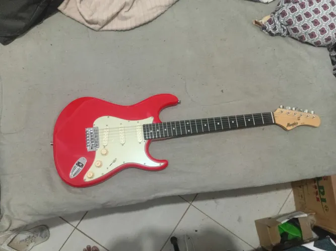 Guitarra Tagima Red Memphis