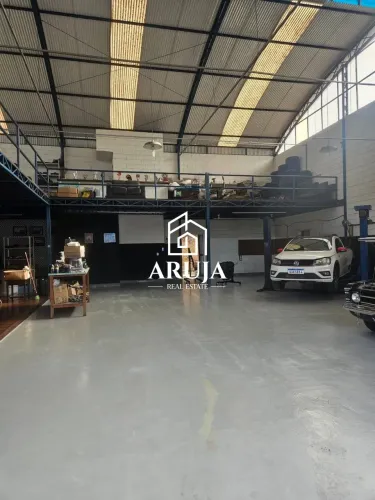 Galpão para Locação com 823m² e Energia Trifásica