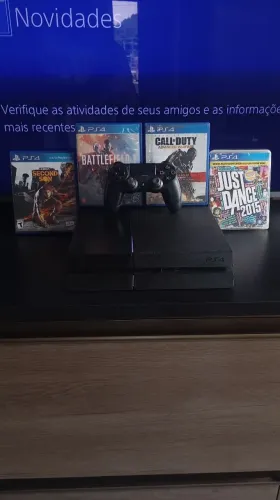 Ps4 com 4 jogos