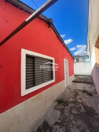 Casa 2 dorm. 2 vagas de garagem R$ 1650,00