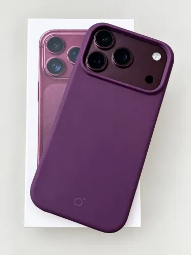 18 Pro 256gb Bordo