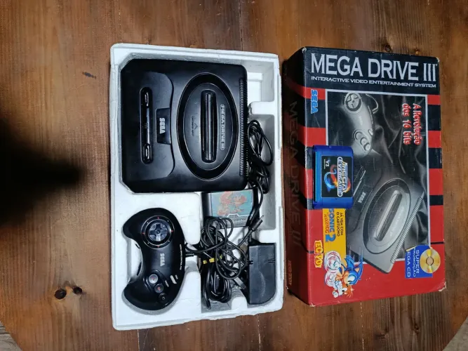 Megadrive 3 original na caixa (CIB) + everdrive v3