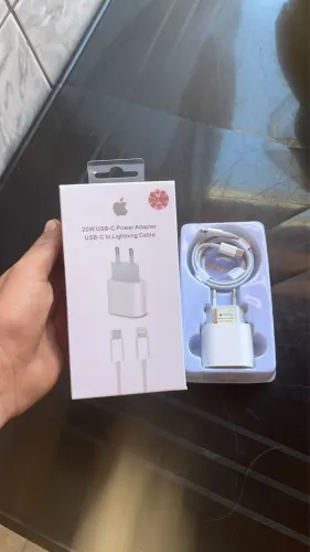 Carregador de iPhone