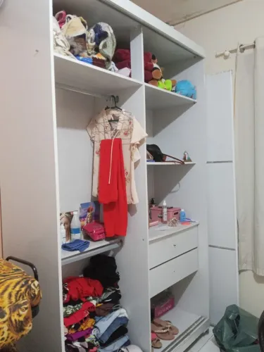 vendo guarda roupas