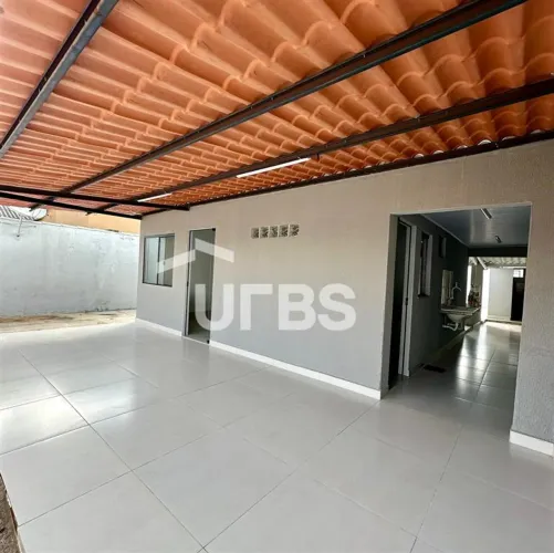 Casa revitalizada no Parque Atheneu, 2 quartos, quintal amplo, Entrada a partir de R$ 69mi