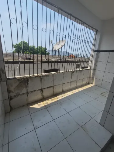 Apartamento com Varanda lateral! Lirio do vale
