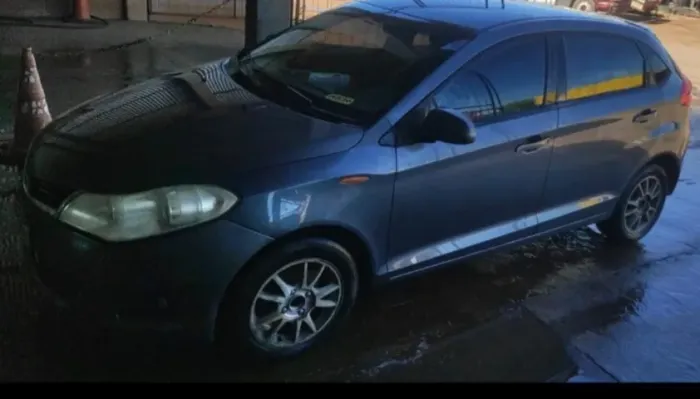Chery Celer Hatch 1.5 16V Flex 5P 2013