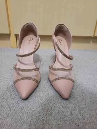 Sapato Revel Nude em Couro tam. 37 NOVO