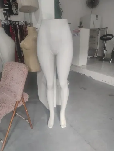 Manequim feminino