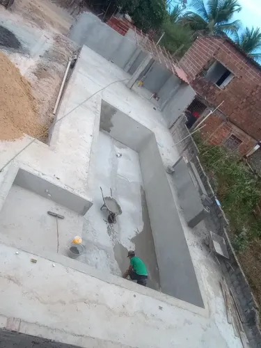 Construção de piscinas e reformas