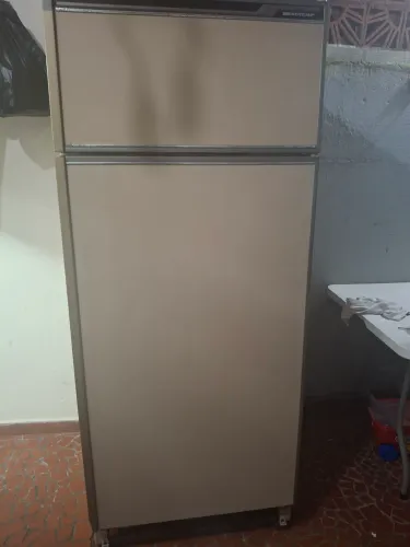 Geladeira Brastemp QUALITY frost free - antiga e FUNCIONANDO PERFEITAMENTE