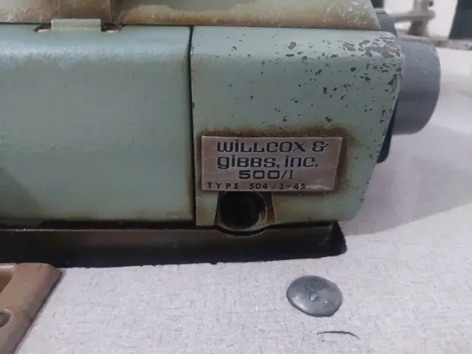 Máquina de costura industrial Overlock Willcox & Gibbs 500/I TYPE 504/1-45