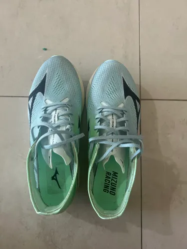 Tênis Mizuno Rebellion Pro Low