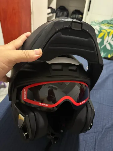 Capacete ls2