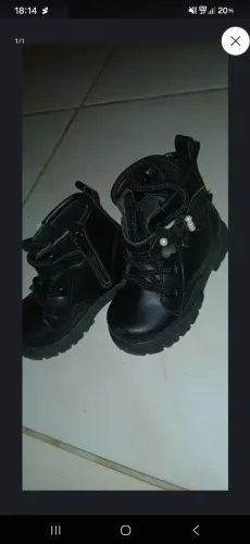 Botinha de menina