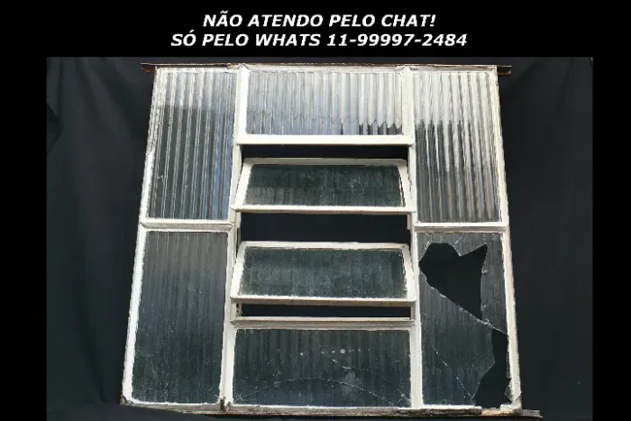 Vitrô 80x80cm LEIA o anúncio