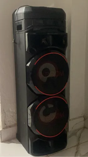 Vendo caixa de som XBOM