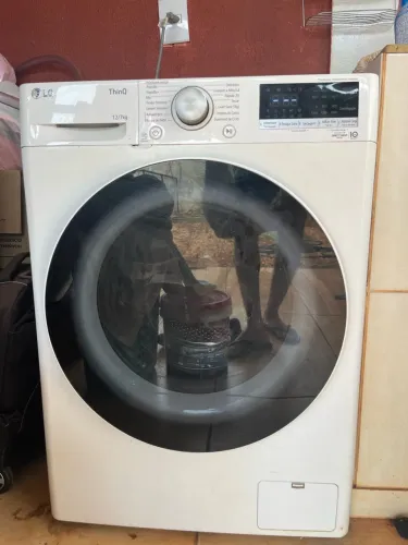 Lava e seca LG 12 KG