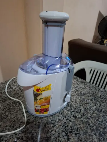 VENDO CENTRÍFUGA DE FRUTAS