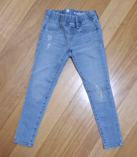 Calça Jeans Gap, tamanho 6 anos