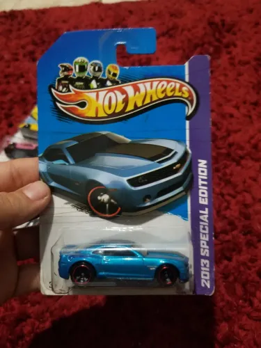 Hot wheels - Especial Edition Chevy Camaro 2013