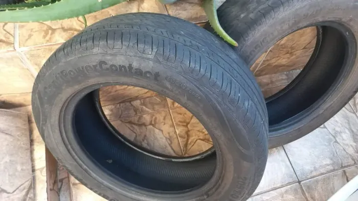 Par de pneu 205/60/16 Continental 