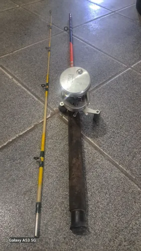 Conjunto carretilha FIERRO 6.000 direita vara 1.65 m 20-40 lbs 