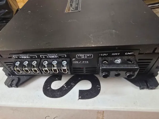 Amplificador falcon 1200 4dx