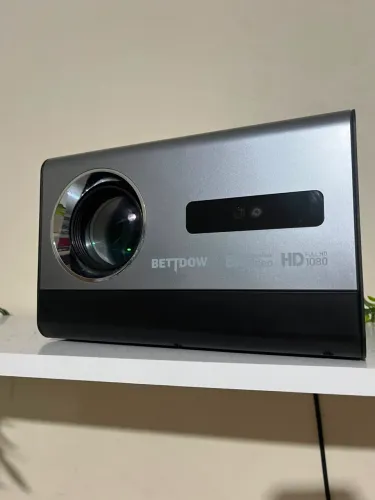 Projetor Bettdow Full HD 1080p
