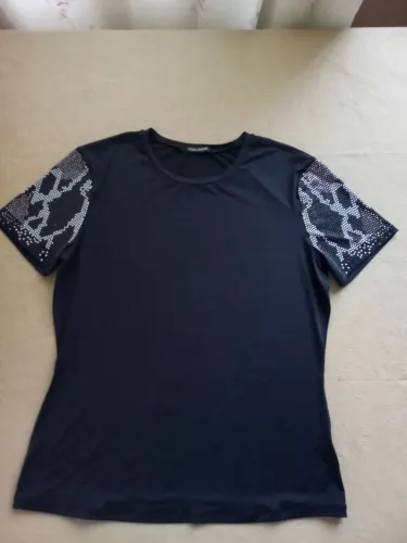 Blusa Feminina Preta com Detalhe de Pedraria - Vanessa Arantes