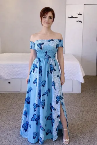 Vestido longo com fenda, modelo Ciganinha
