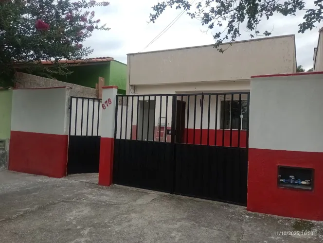 Casa para alugar bem localizada na avenida 2 Km da empresa Nissan