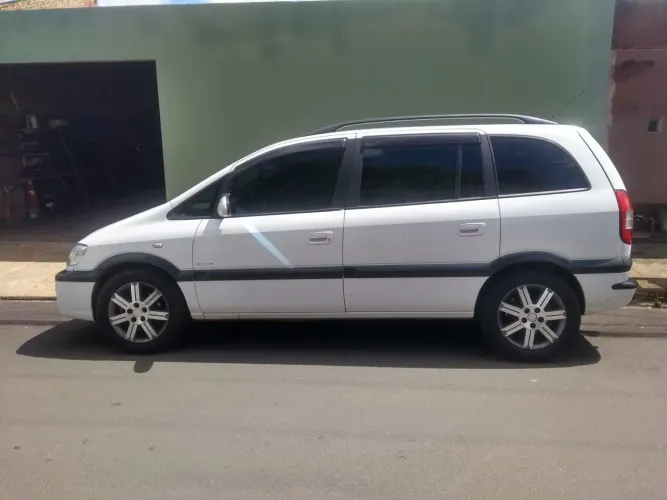 Chevrolet Zafira Elite 2.0 MPFI Flexpower 8V AUT 2012