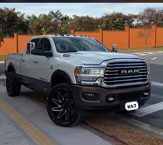 Ram 3500 Limited Longhorn 6.7 TB CD Diesel 2022