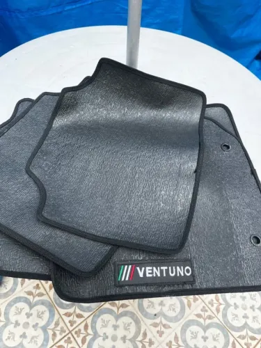 Tapete automotivo