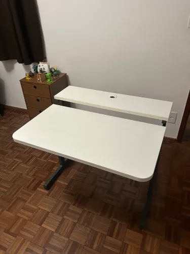 Mesa de Escritório com Regulagem de Altura - Excelente Estado